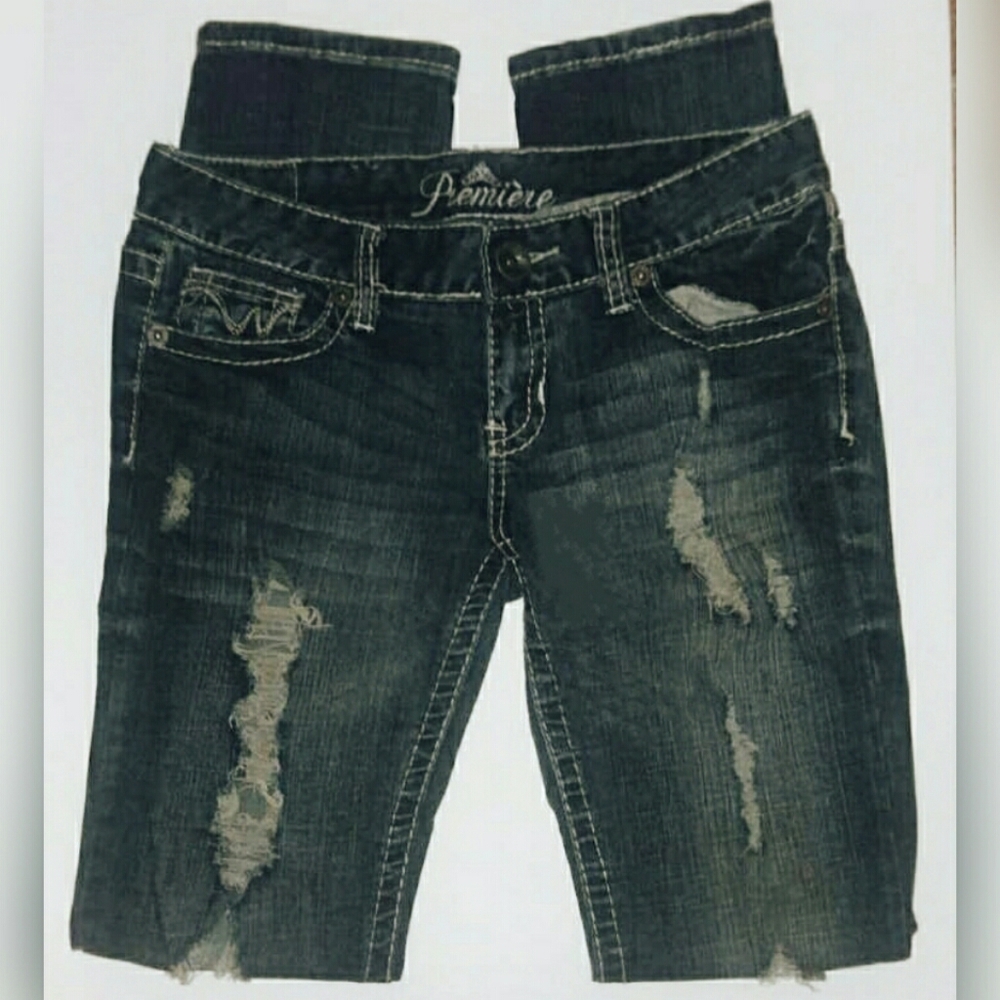 💥💥SOLD💥💥 Premiere Denim Shredded Skinny Jeans